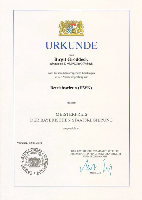 Urkunde über den Meisterpreis der Bayerischen Staatsregierung für Birgit Groddeck, Betriebswirtin (HWK)